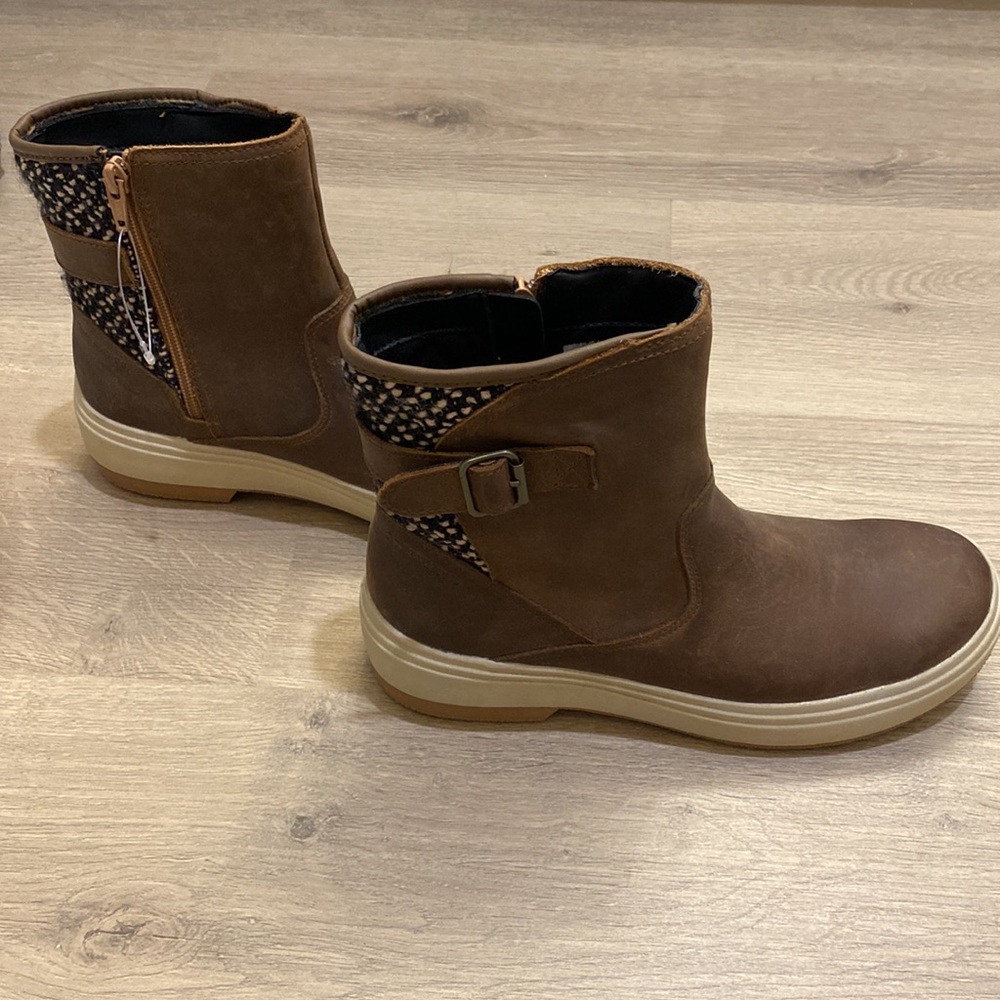 Merrell Holly 2 Buckle Boot. - Picture 4 of 6